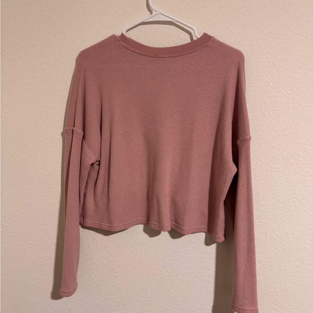 Express Blush Button-Up Top - Picture 3 of 4